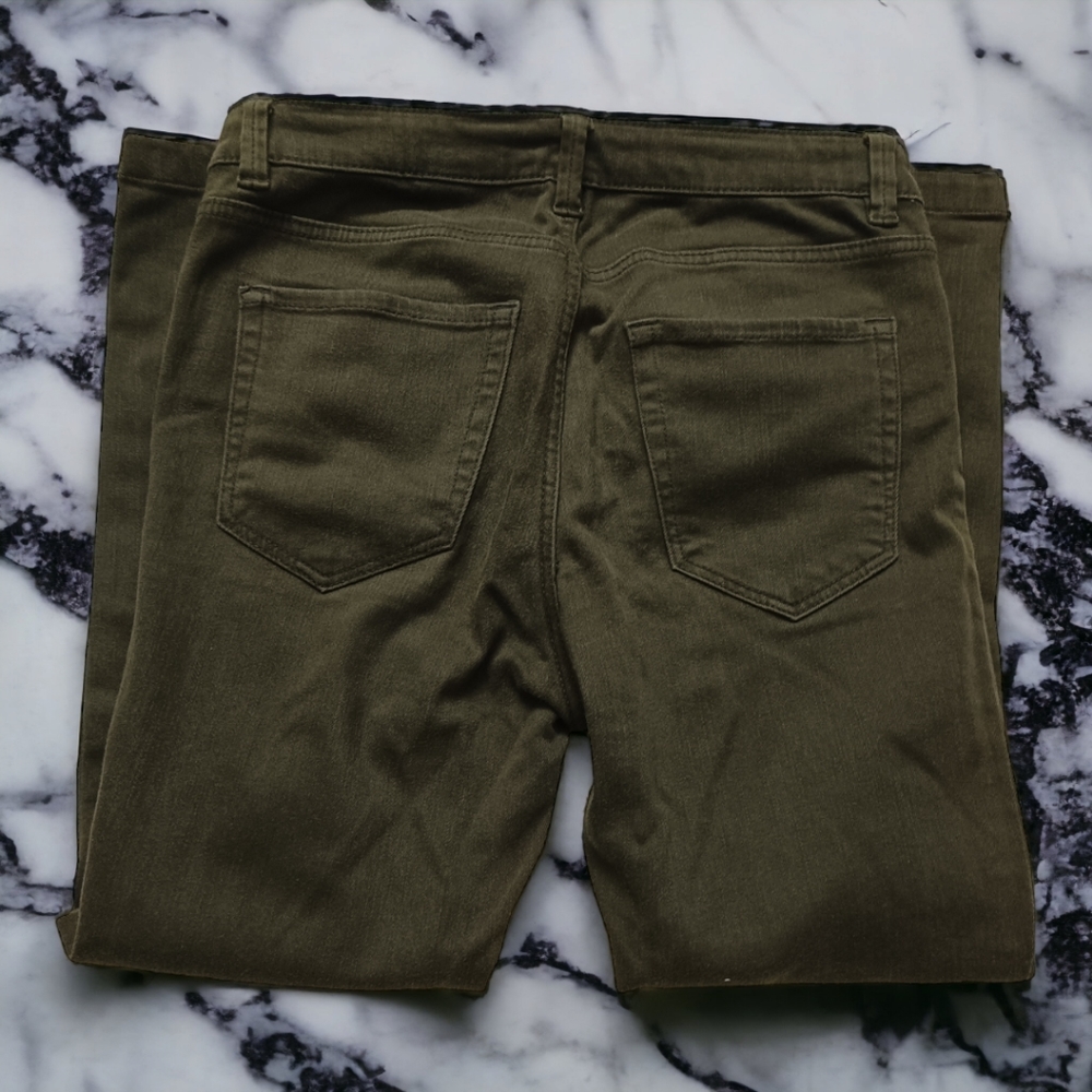 H&M Khaki Green skinny fit ankle length Jeans waist Stretchable upto 32 - Picture 3 of 11